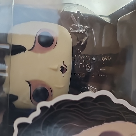 FUNKO POP EDWARD SCISSORHANDS - Picture 3 of 16